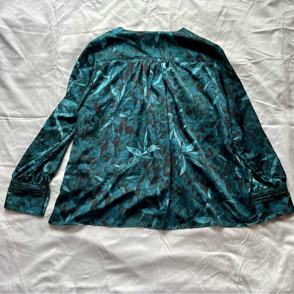 H by Halston teal & black abstract pattern long sleeve blouse - Picture 13 of 16